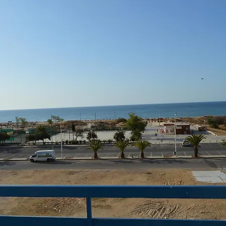 Apartamento Varanda Do Mar شقة *