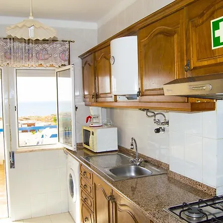 Apartamento Varanda Do Mar شقة